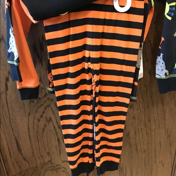 💥SOLD💥NWT Carter’s 4 Piece Pajama Set, Size 3T - Picture 3 of 6